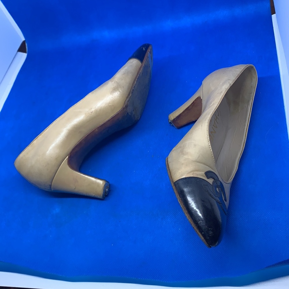 Chanel Vintage iconic signature bi color leather‎ CC heels - Picture 4 of 14